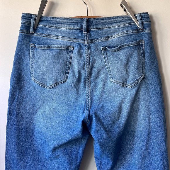 Gently Worn but Lovingly Cared For Mom Jeans by Hammer Jeans Los Angeles - Picture 9 of 10